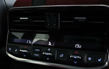 Toyota Land Cruiser, 2025 год, 16 890 000 рублей, 34 фотография