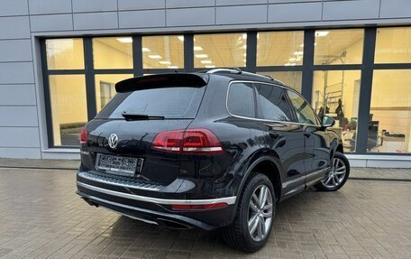 Volkswagen Touareg III, 2016 год, 2 530 000 рублей, 4 фотография