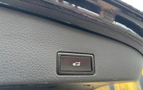 Volkswagen Touareg III, 2016 год, 2 530 000 рублей, 10 фотография