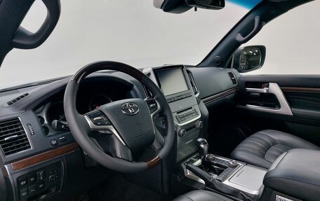 Toyota Land Cruiser 200, 2019 год, 7 999 000 рублей, 11 фотография