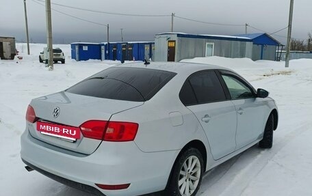 Volkswagen Jetta VI, 2013 год, 750 000 рублей, 2 фотография
