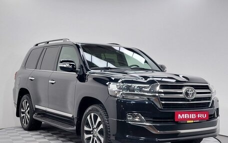 Toyota Land Cruiser 200, 2019 год, 7 999 000 рублей, 3 фотография