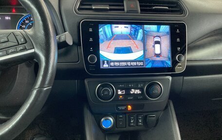 Nissan Leaf II, 2019 год, 2 100 000 рублей, 1 фотография