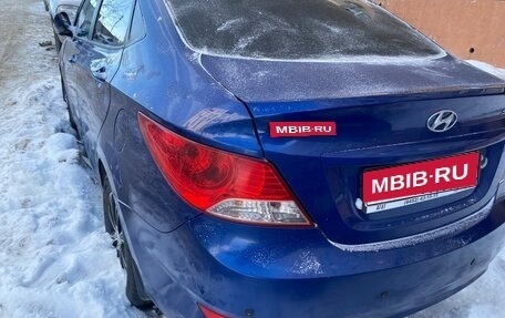 Hyundai Solaris II рестайлинг, 2011 год, 700 000 рублей, 1 фотография