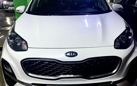 KIA Sportage IV рестайлинг, 2020 год, 2 380 000 рублей, 1 фотография