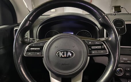 KIA Sportage IV рестайлинг, 2020 год, 2 380 000 рублей, 4 фотография