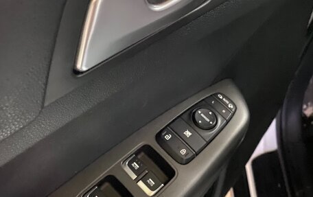 KIA Sportage IV рестайлинг, 2020 год, 2 380 000 рублей, 12 фотография