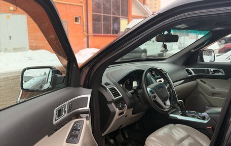 Ford Explorer VI, 2013 год, 1 850 000 рублей, 5 фотография