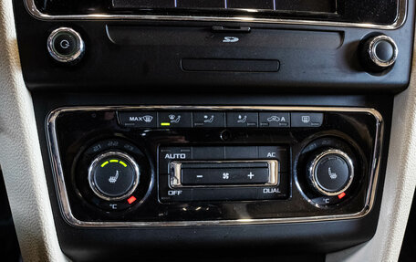 Skoda Superb III рестайлинг, 2010 год, 1 039 000 рублей, 19 фотография