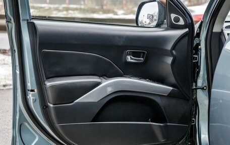 Mitsubishi Outlander III рестайлинг 3, 2007 год, 948 000 рублей, 12 фотография