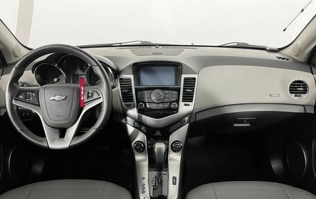 Chevrolet Cruze II, 2011 год, 799 000 рублей, 7 фотография