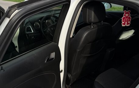 Opel Astra J, 2012 год, 700 000 рублей, 16 фотография