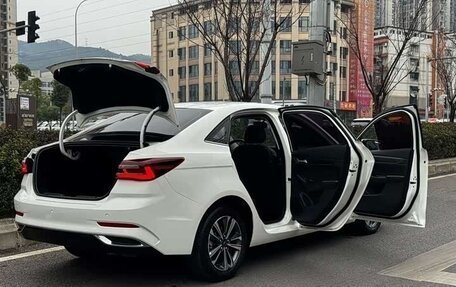 Ford Escort, 2022 год, 1 380 000 рублей, 11 фотография