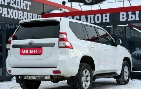 Toyota Land Cruiser Prado 150 рестайлинг 2, 2015 год, 3 432 000 рублей, 12 фотография