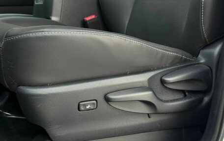 Toyota Land Cruiser Prado 150 рестайлинг 2, 2015 год, 3 432 000 рублей, 29 фотография