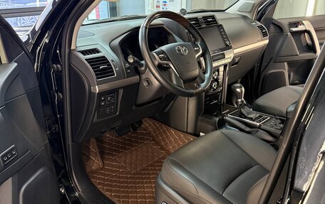 Toyota Land Cruiser Prado 150 рестайлинг 2, 2022 год, 8 600 000 рублей, 29 фотография