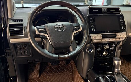 Toyota Land Cruiser Prado 150 рестайлинг 2, 2022 год, 8 600 000 рублей, 23 фотография