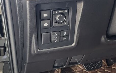 Toyota Land Cruiser Prado 150 рестайлинг 2, 2022 год, 8 600 000 рублей, 35 фотография