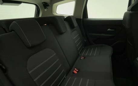 Renault Duster, 2025 год, 2 280 000 рублей, 24 фотография