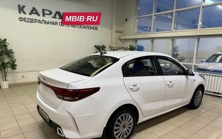 KIA Rio IV, 2021 год, 1 300 000 рублей, 2 фотография