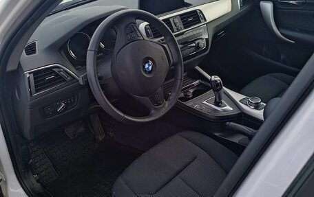 BMW 1 серия, 2019 год, 2 200 000 рублей, 10 фотография