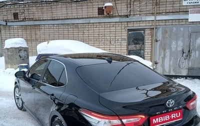 Toyota Camry, 2019 год, 2 350 000 рублей, 1 фотография