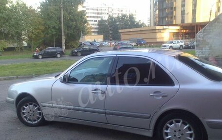 Mercedes-Benz E-Класс, 2001 год, 285 000 рублей, 1 фотография