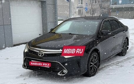 Toyota Camry, 2016 год, 1 799 000 рублей, 2 фотография