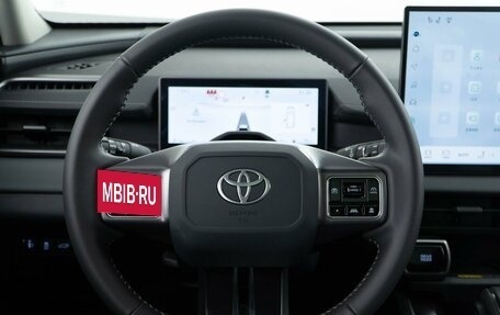 Toyota RAV4, 2025 год, 4 949 050 рублей, 16 фотография