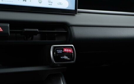 Toyota RAV4, 2025 год, 4 949 050 рублей, 26 фотография