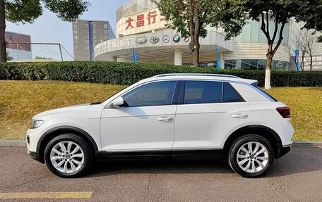 Volkswagen T-Roc I, 2022 год, 1 257 000 рублей, 3 фотография