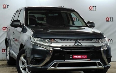 Mitsubishi Outlander III рестайлинг 3, 2019 год, 2 149 000 рублей, 1 фотография