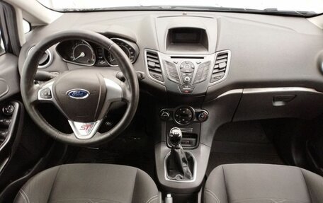 Ford Fiesta, 2016 год, 830 000 рублей, 9 фотография