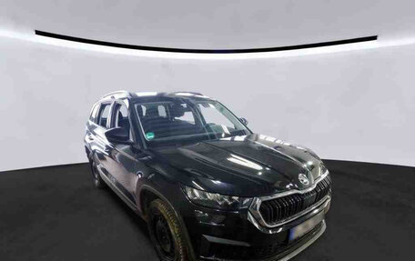 Skoda Kodiaq I, 2023 год, 2 572 000 рублей, 3 фотография