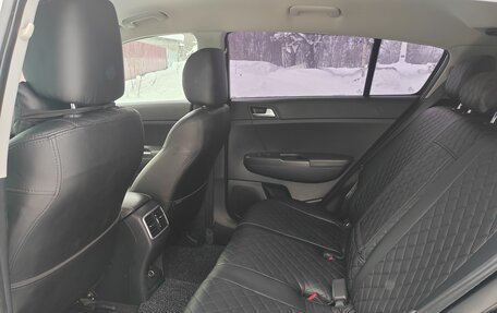 KIA Sportage IV рестайлинг, 2018 год, 2 150 000 рублей, 5 фотография