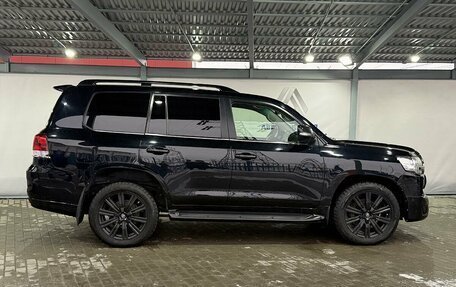 Toyota Land Cruiser 200, 2018 год, 6 499 000 рублей, 6 фотография