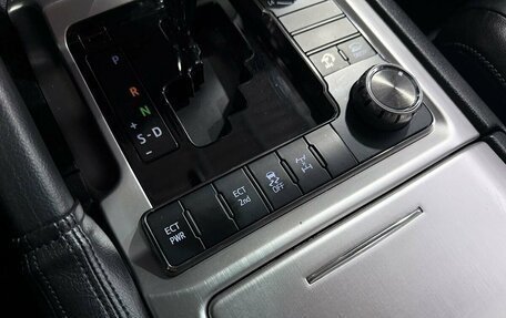 Toyota Land Cruiser 200, 2018 год, 6 499 000 рублей, 16 фотография