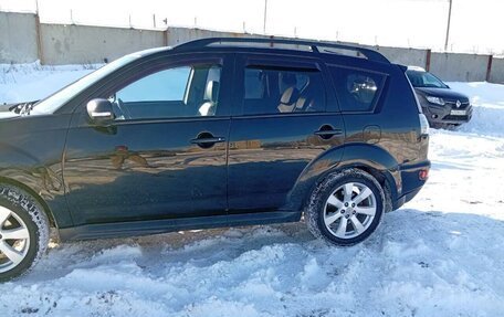 Mitsubishi Outlander III рестайлинг 3, 2011 год, 950 000 рублей, 5 фотография