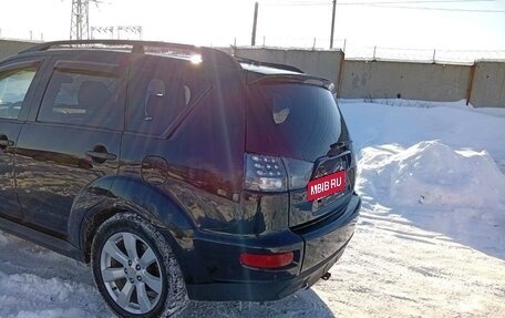 Mitsubishi Outlander III рестайлинг 3, 2011 год, 950 000 рублей, 9 фотография