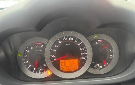 Toyota RAV4, 2006 год, 1 290 000 рублей, 8 фотография