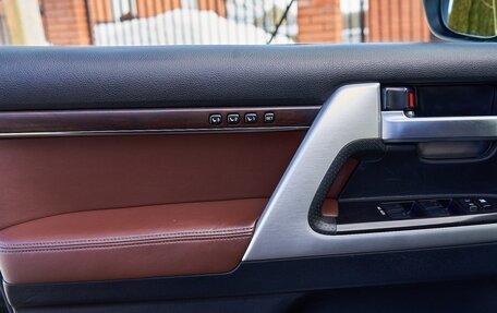 Toyota Land Cruiser 200, 2015 год, 5 200 000 рублей, 19 фотография