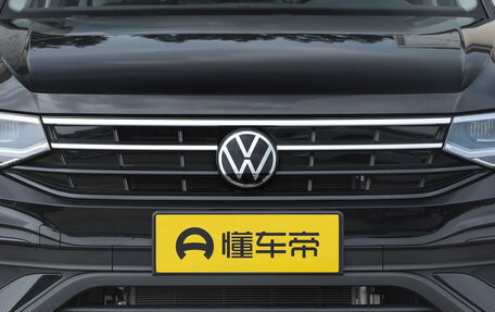 Volkswagen Tiguan II, 2025 год, 3 100 000 рублей, 13 фотография