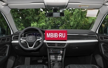 Volkswagen Tiguan II, 2025 год, 3 100 000 рублей, 12 фотография