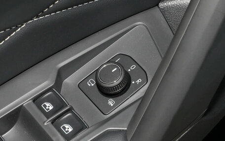 Volkswagen Tiguan II, 2025 год, 3 100 000 рублей, 29 фотография