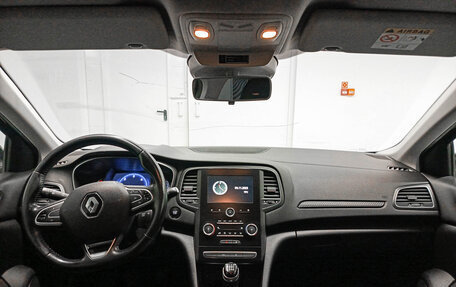 Renault Megane IV, 2018 год, 1 297 000 рублей, 17 фотография