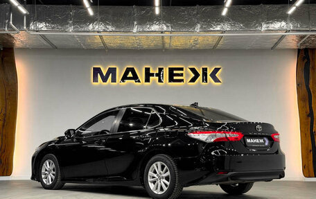 Toyota Camry, 2018 год, 2 350 000 рублей, 6 фотография