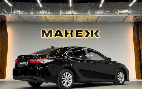 Toyota Camry, 2018 год, 2 350 000 рублей, 4 фотография