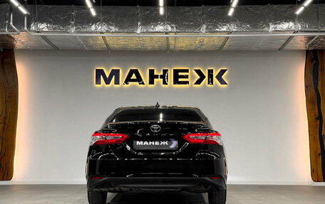 Toyota Camry, 2018 год, 2 350 000 рублей, 5 фотография