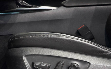 Toyota Camry, 2018 год, 2 350 000 рублей, 16 фотография