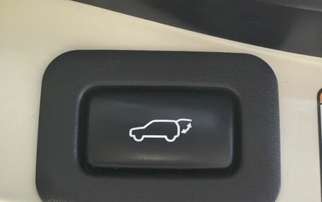 Toyota Land Cruiser 200, 2019 год, 7 140 000 рублей, 24 фотография